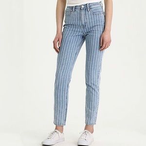 American Eagle Straight Jeans